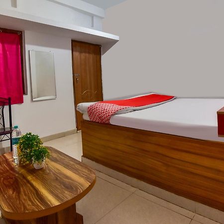Oyo Flagship Mamta Hotel Hajipur Buitenkant foto